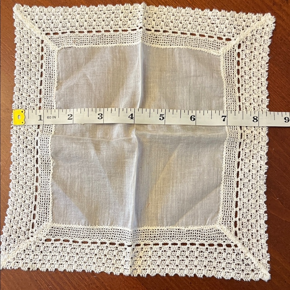 Vintage Victorian Handkerchief Crotchet Trim - Picture 3 of 3
